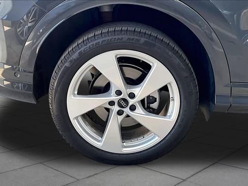 Used 2026 Audi Q5 Premium Plus AWD/4WD image 11