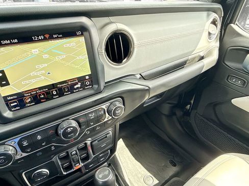 Used 2021 Jeep Wrangler Unlimited Sahara image 24