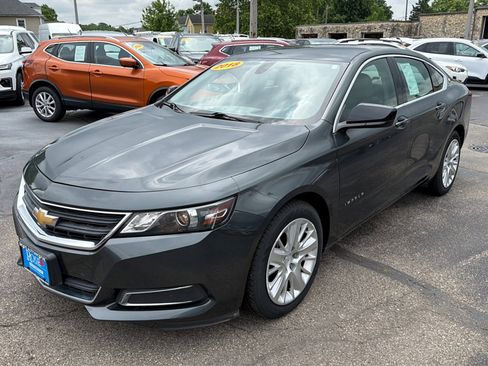 Used 2018 Chevrolet Impala LS FWD image 3
