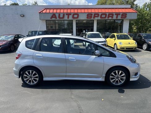Used 2013 Honda Fit Sport image 3