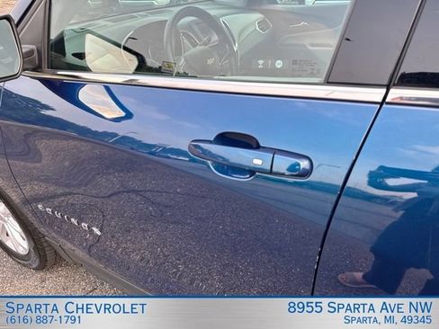 Used 2020 Chevrolet Equinox LT w/ Driver Convenience Package AWD/4WD image 10