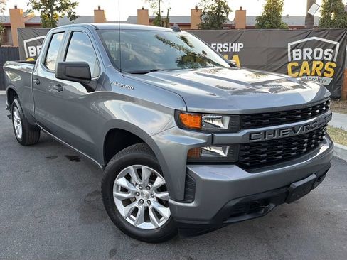 Used 2021 Chevrolet Silverado 1500 Custom RWD image 2