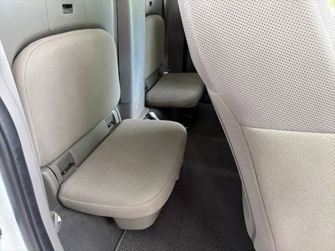 Used 2019 Nissan Frontier S RWD image 12