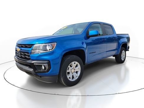 Used 2022 Chevrolet Colorado LT w/ LT Convenience Package AWD/4WD image 2