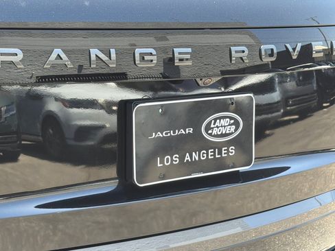 Certified 2023 Land Rover Range Rover SE AWD/4WD image 29