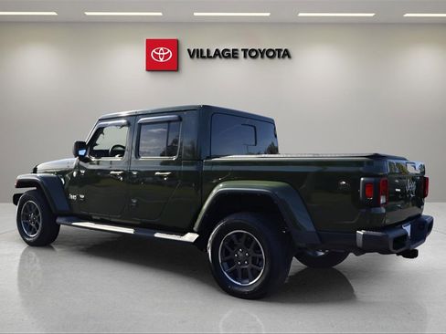 Used 2022 Jeep Gladiator Overland w/ Popular Equipment Package image 3