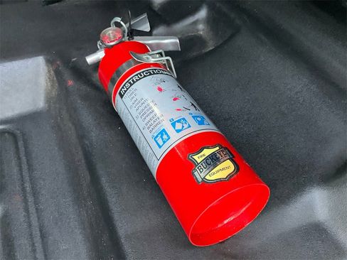 Used 2022 Chevrolet Colorado LT w/ Fleet Safety Package image 30