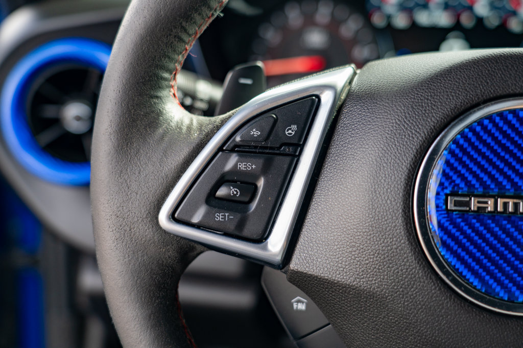 Used 2021 Chevrolet Camaro ZL1 RWD image 19