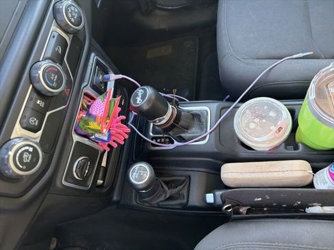 Used 2018 Jeep Wrangler Unlimited Sport image 5