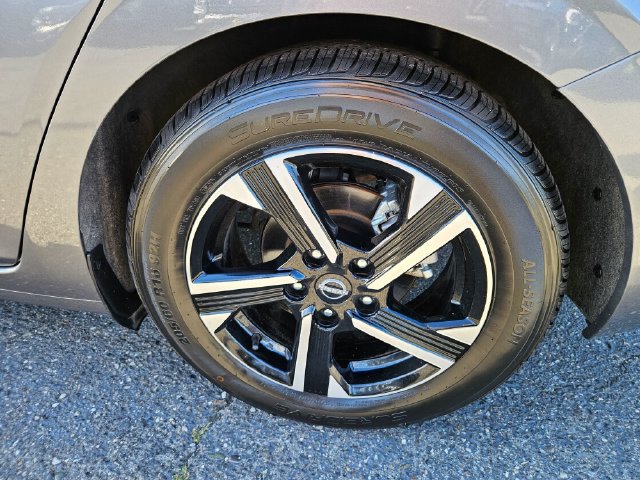 Used 2024 Nissan Sentra SV FWD image 10
