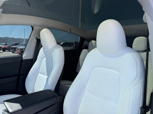 Used 2023 Tesla Model Y Long Range AWD/4WD image 16