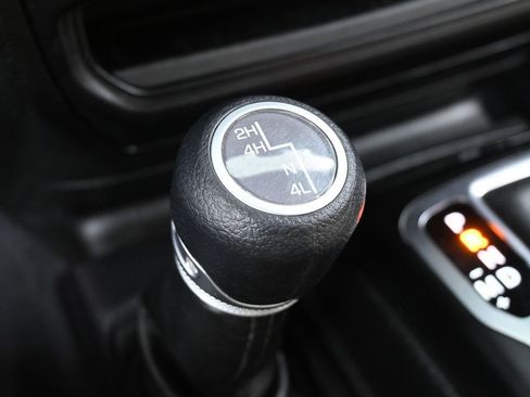 Used 2020 Jeep Wrangler Sport image 24