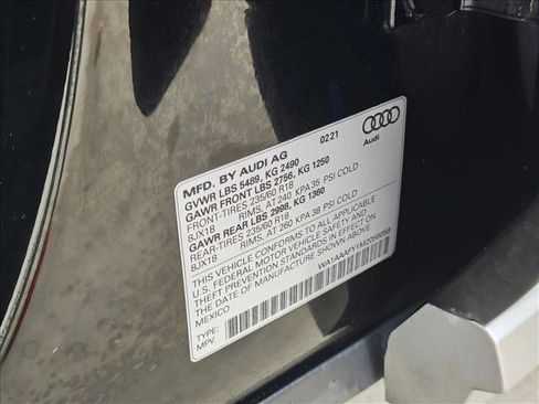 Used 2021 Audi Q5 Premium w/ Convenience Package image 15