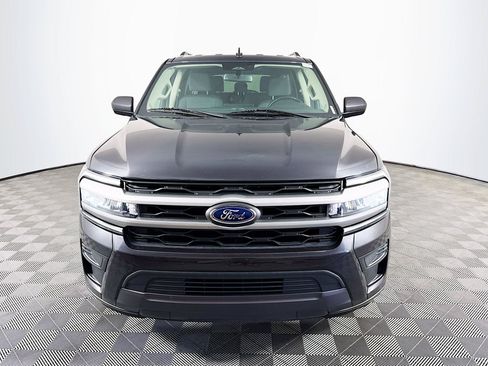 Used 2024 Ford Expedition Max XLT RWD image 2
