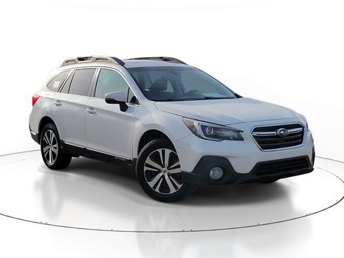 Used 2018 Subaru Outback 2.5i Limited AWD/4WD image 1
