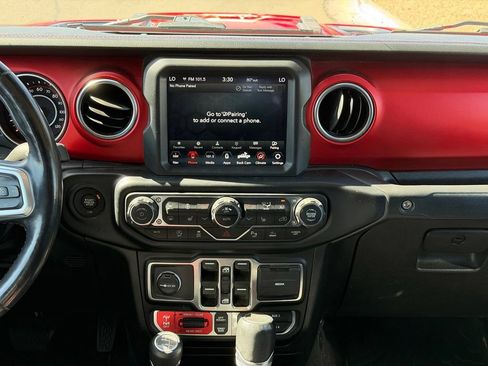 Used 2020 Jeep Gladiator Rubicon AWD/4WD image 15