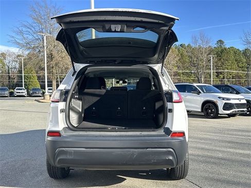 Used 2020 Jeep Cherokee Latitude image 32