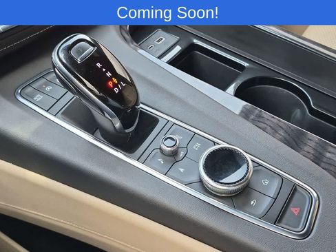 Used 2021 Cadillac Escalade ESV Premium Luxury w/ Driver Assist Tech Package RWD image 34