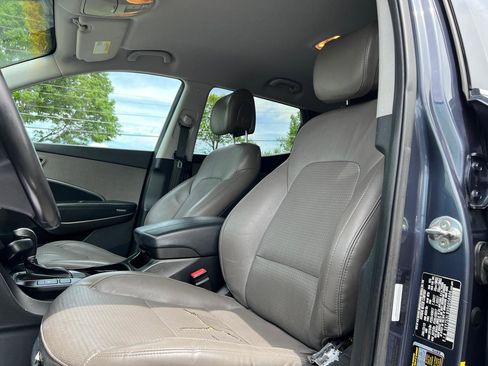Used 2013 Hyundai Santa Fe Sport FWD image 17