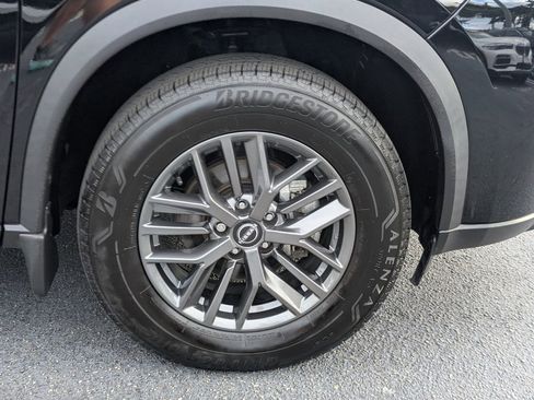 Certified 2025 Nissan Rogue S FWD image 9