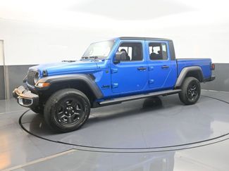 New 2026 Jeep Gladiator Sport video 2