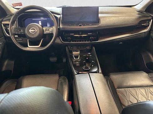 Used 2024 Nissan Rogue Platinum w/ Platinum Premium Package AWD/4WD image 11
