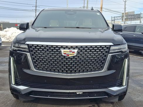 Certified 2024 Cadillac Escalade ESV Premium Luxury w/ Performance Package AWD/4WD image 8