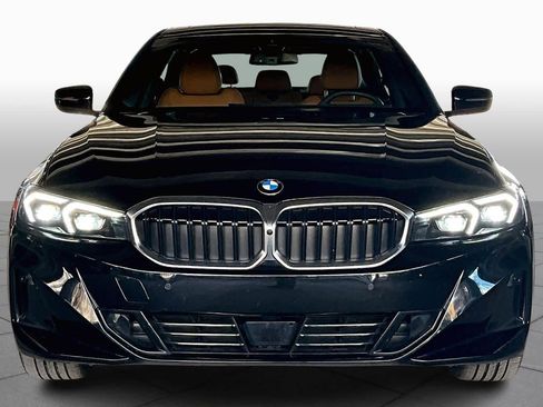 Certified 2025 BMW 330i Sedan image 4