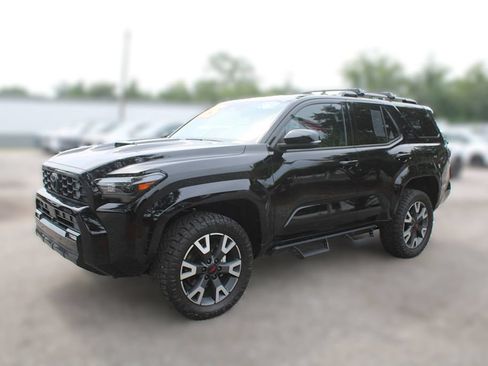 Used 2025 Toyota 4Runner TRD Sport AWD/4WD image 17
