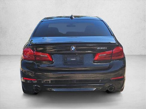 Used 2019 BMW 530i w/ Convenience Package image 6