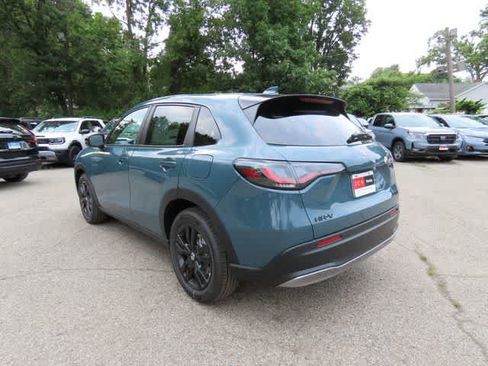 New 2027 Honda HR-V Sport image 4
