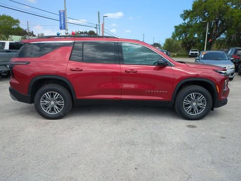 New 2026 Chevrolet Traverse LT w/ Driver Confidence Package image 3