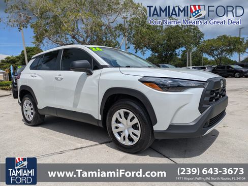 Used 2026 Toyota Corolla Cross L FWD image 1