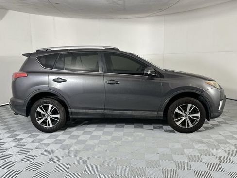 Used 2016 Toyota RAV4 XLE FWD image 9