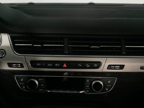 Used 2018 Audi Q7 2.0T Premium Plus w/ Premium Plus Package image 39