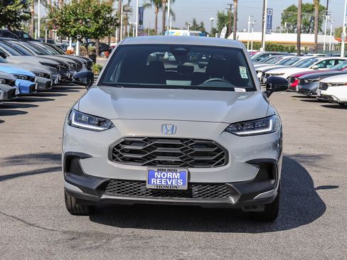 Certified 2026 Honda HR-V Sport image 2