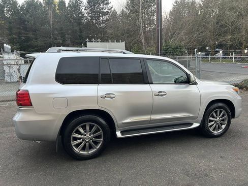 Used 2010 Lexus LX 570 4WD image 5