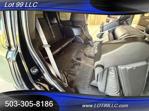 Used 2017 Cadillac Escalade Platinum image 57