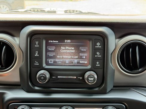 Used 2018 Jeep Wrangler Unlimited Sport S AWD/4WD image 60