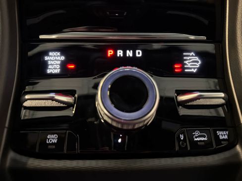 Used 2023 Jeep Grand Cherokee Trailhawk image 60