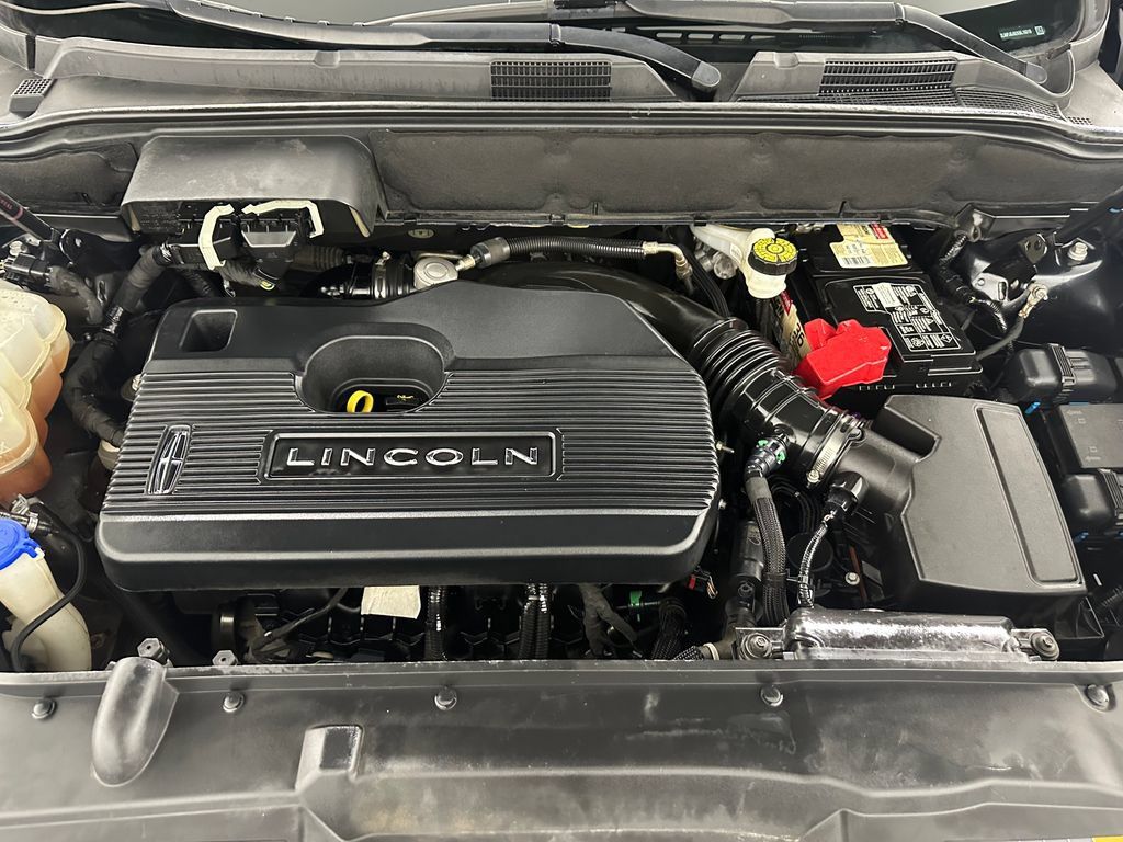 Used 2019 Lincoln Nautilus Premier AWD/4WD image 31