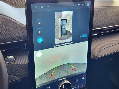 Used 2021 Ford Mustang Mach-E Premium image 22