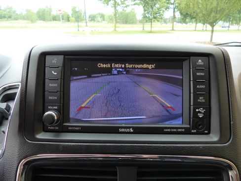 Used 2019 Dodge Grand Caravan SE w/ UConnect Hands-Free Group FWD image 29