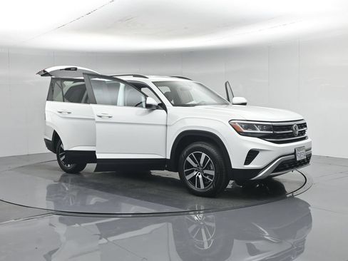 Used 2023 Volkswagen Atlas SE AWD/4WD image 36