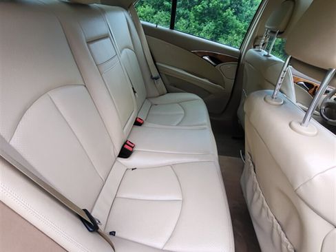 Used 2008 Mercedes-Benz E 350 Sedan image 19