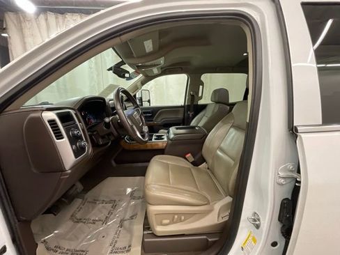 Used 2018 GMC Sierra 1500 SLT w/ SLT Premium Package AWD/4WD image 10