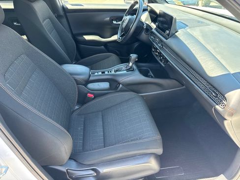 Used 2024 Honda HR-V Sport image 14