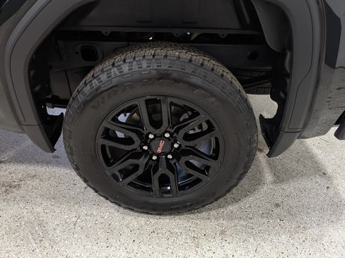 Used 2026 GMC Sierra 1500 Pro w/ Graphite Edition AWD/4WD image 10