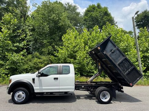 Used 2019 Ford F450 XL w/ XL Value Package AWD/4WD image 2