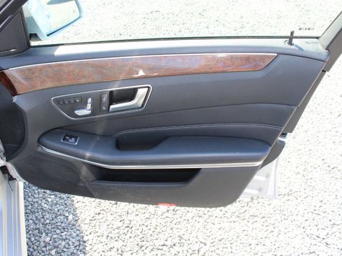 Used 2014 Mercedes-Benz E 350 4MATIC Wagon image 22